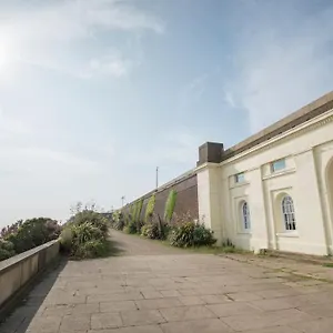 Holiday home Constables - Tranquility On The Seafront, Brighton