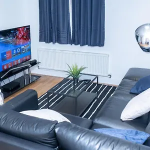 https://guerneville-place-1-bedroom-luxury-apartment-gants-hill.cambridgehotelsuk.com